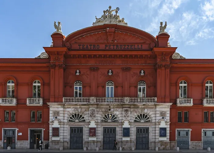 White - Centro Apartment